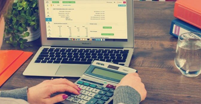 Demonstration of the calculation of taxes and contributions